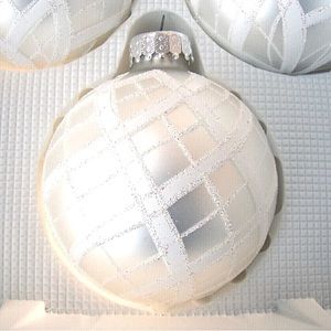 Sparkling Creations Decorative White Glass Christmas Tree Ornaments Set of 4